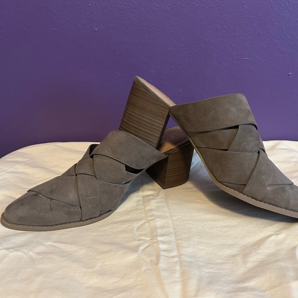 LC Lauren Conrad Taupe Mules
